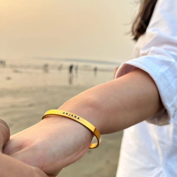 Personalised Classic Bracelet – Custom Name Jewelry Gift for Men & Women