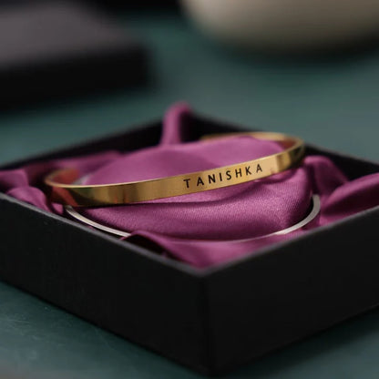 Personalised Classic Bracelet – Custom Name Jewelry Gift for Men & Women